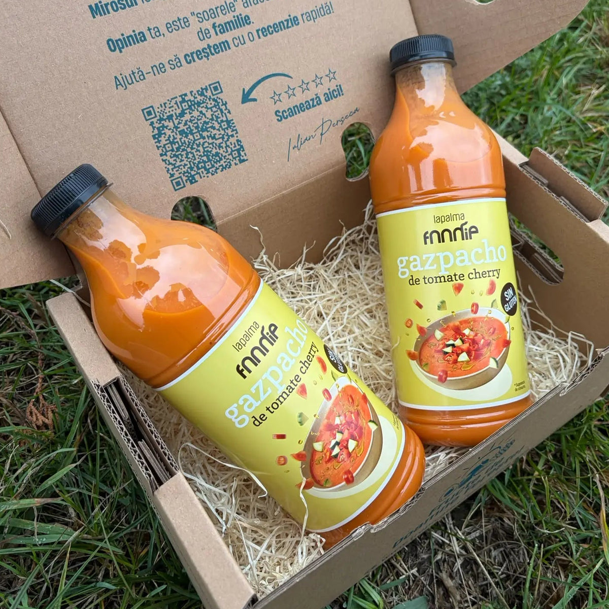 Cherry tomato gazpacho, gluten-free, in bottles sold individually, packed in a Tropical Fruit Paradise box with wood wool