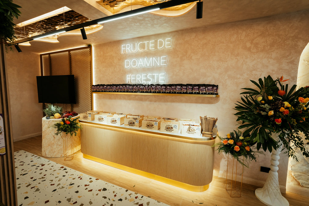 Tropical Fruit Paradise — Bistrița