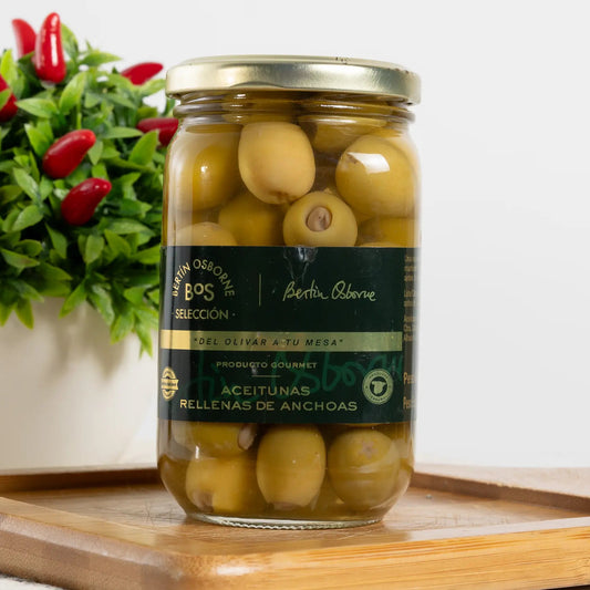 Bertín Osborne olives stuffed with anchovy in a 170 g glass jar, green olives with pale anchovy filling